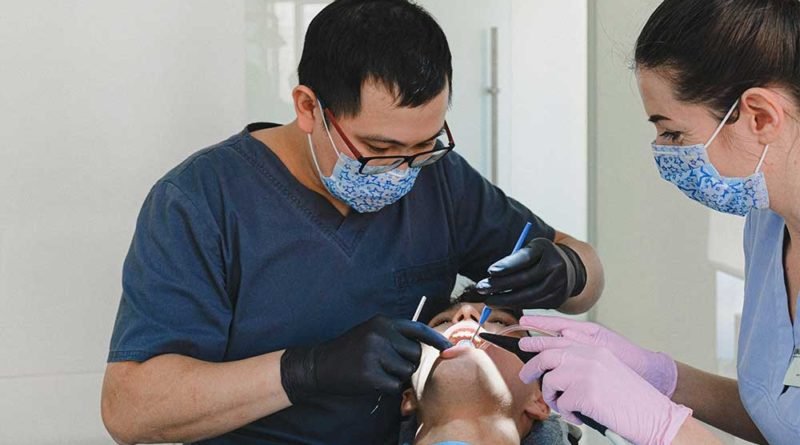 Steps to Become a Dental Assistant